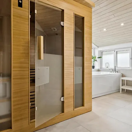 3 Bedroom Stunning In Romo *