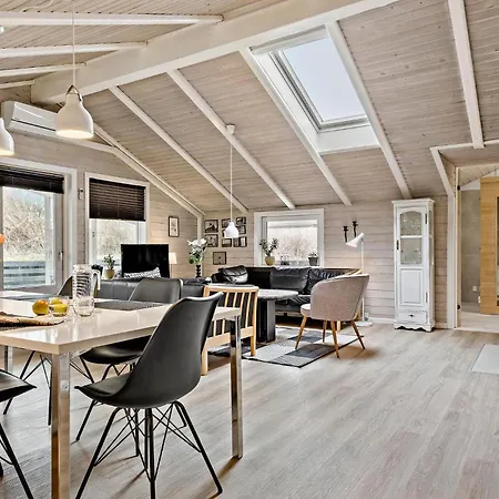 3 Bedroom Stunning In Romo * Bolilmark